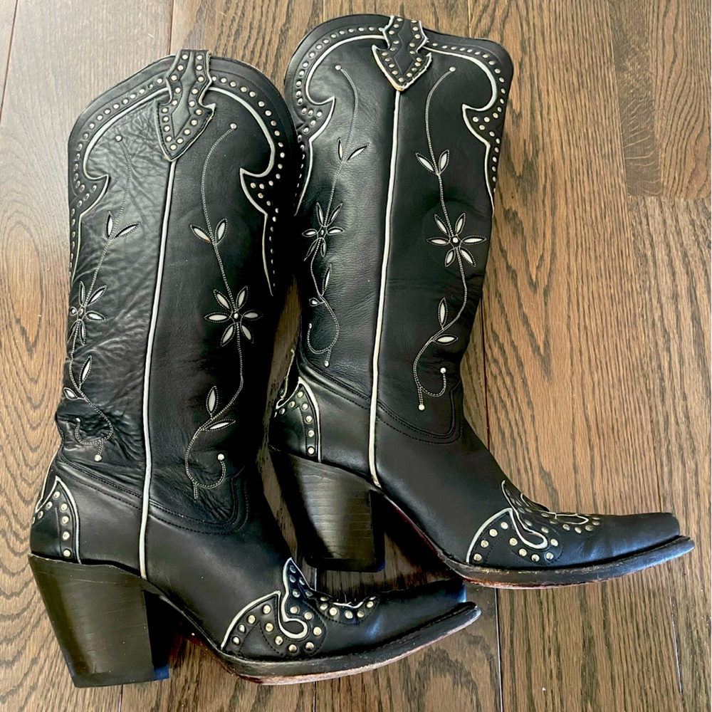 Black Studded Western Boots -STAR boots